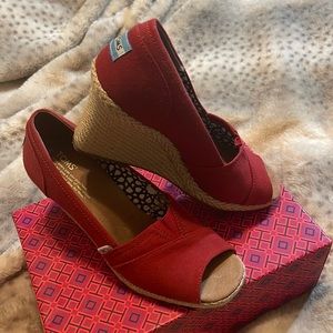 Toms Wedges